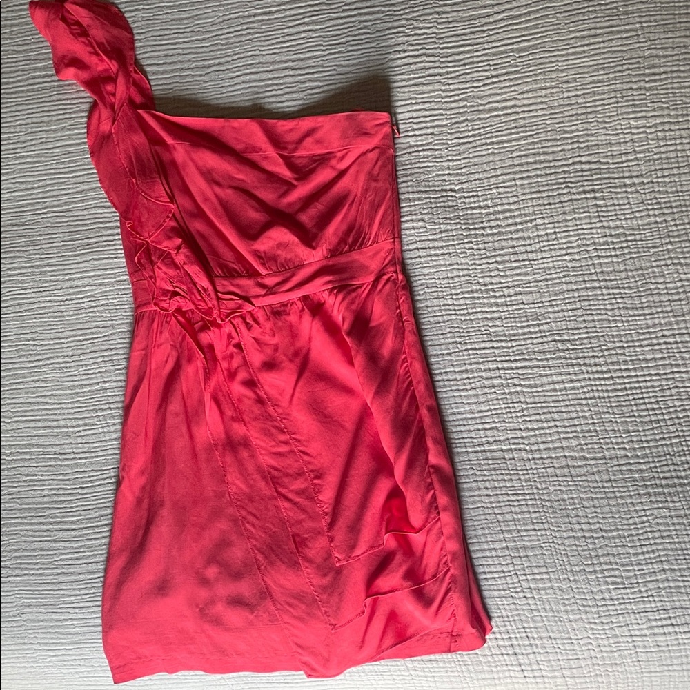 Elegant Pink One-Shoulder Dress